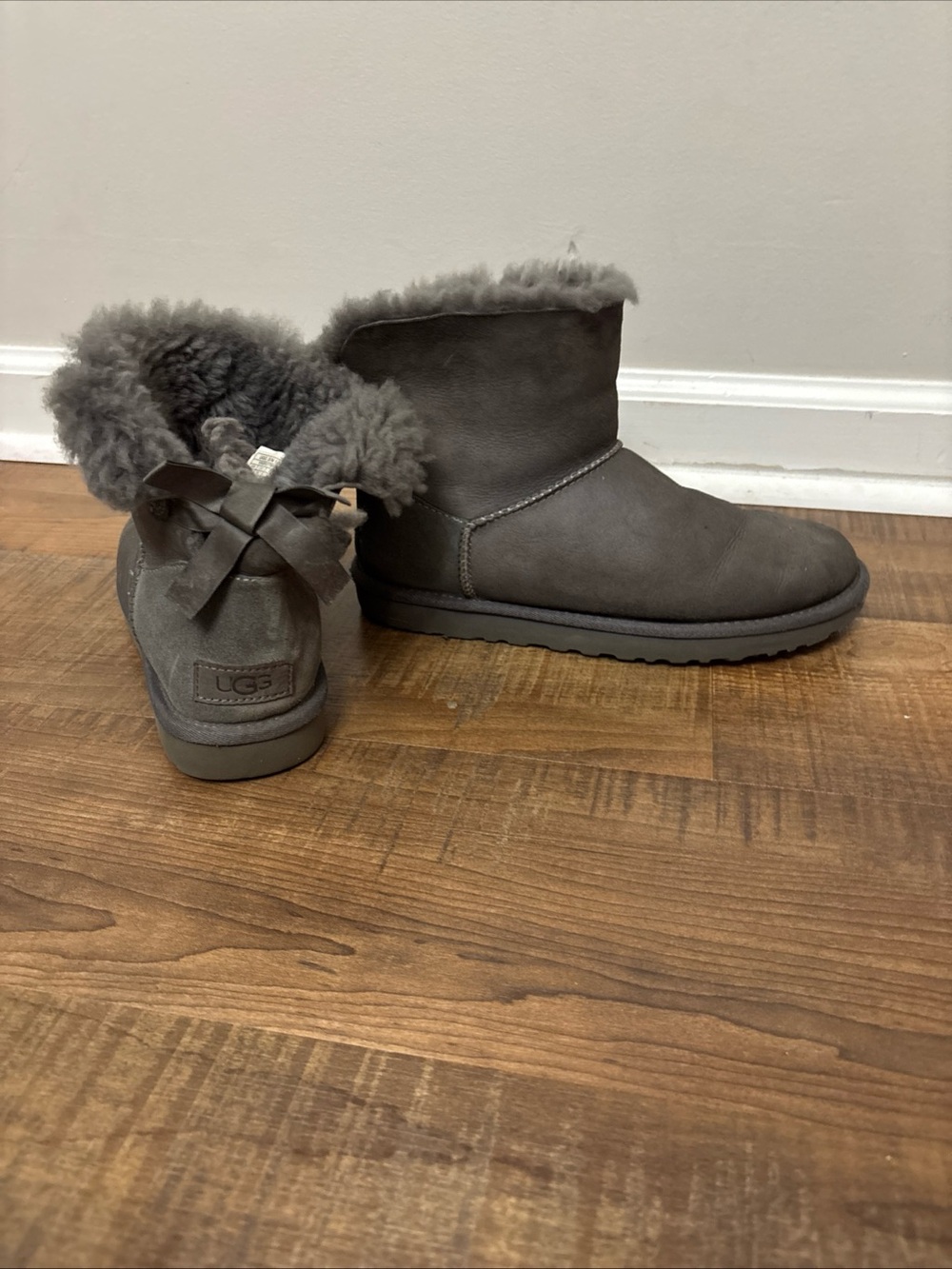 UGG Mini Bailey Bow II Boot For Women, US Size 8- Gray  classic